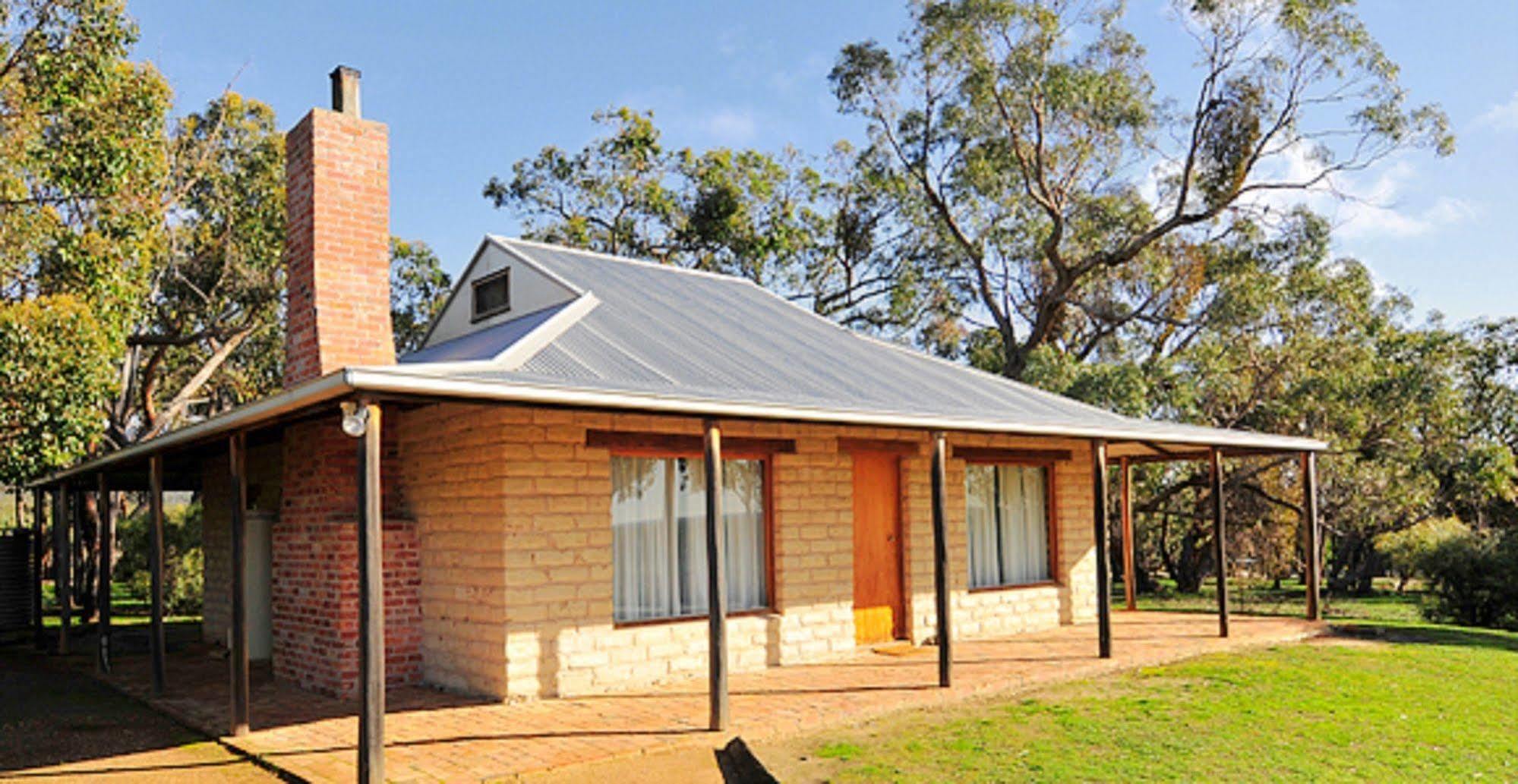 Grampians Pioneer Cottages Halls Gap Εξωτερικό φωτογραφία