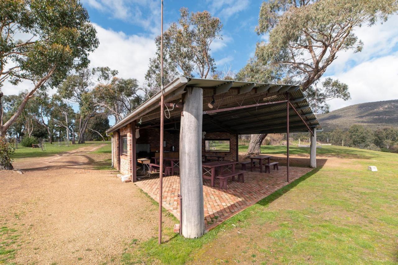 Grampians Pioneer Cottages Halls Gap Εξωτερικό φωτογραφία